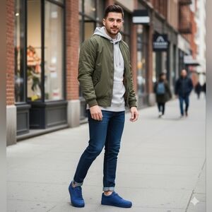 Vlado Men's Navy Sneakers